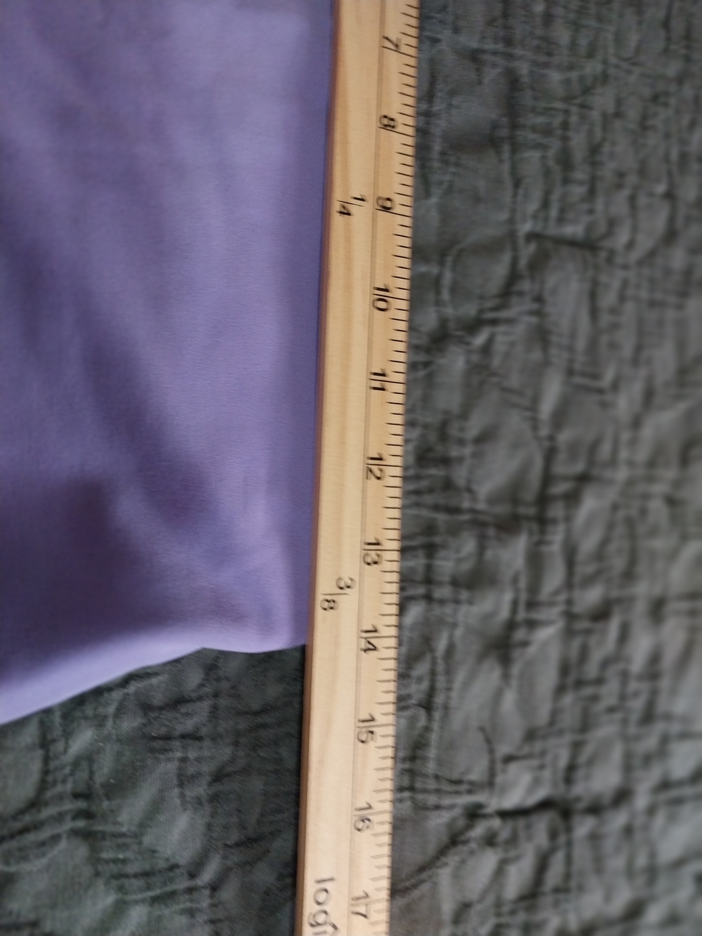 lululemon athletica Women"s Lavender Capri Leggings - Picture 9 of 9